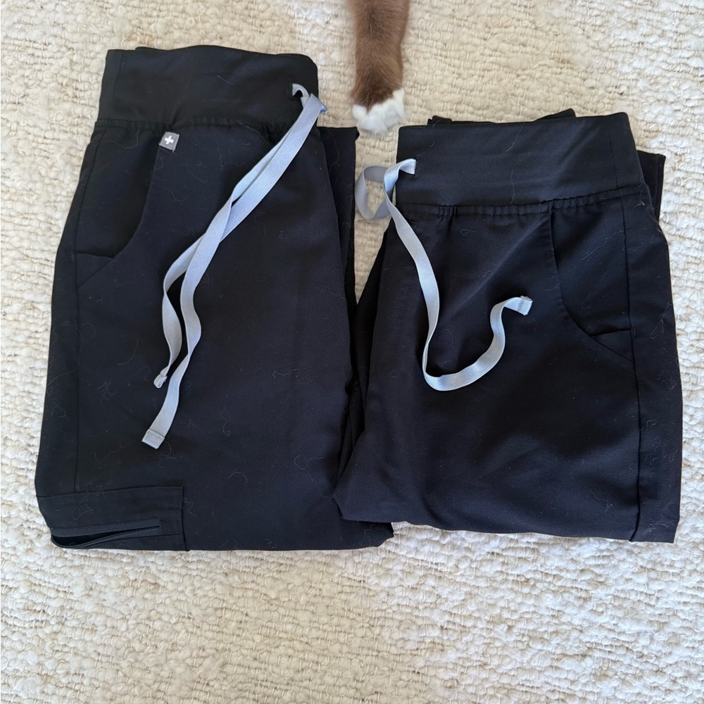 Figs size small black Zamora Joggers